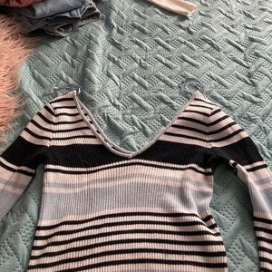 Long sleeve crop top